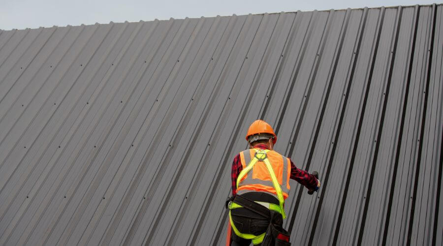 Professional metal roof installation services in Thomson, IL